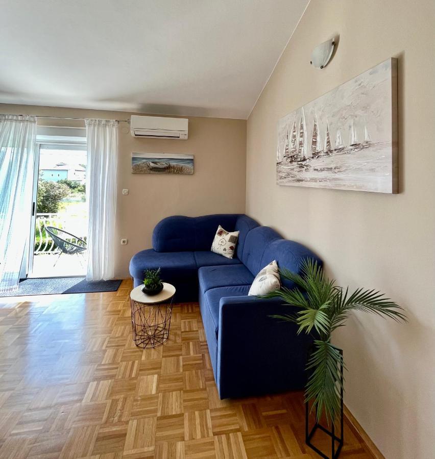 Apartments Tino & Leon Sukosan Bagian luar foto